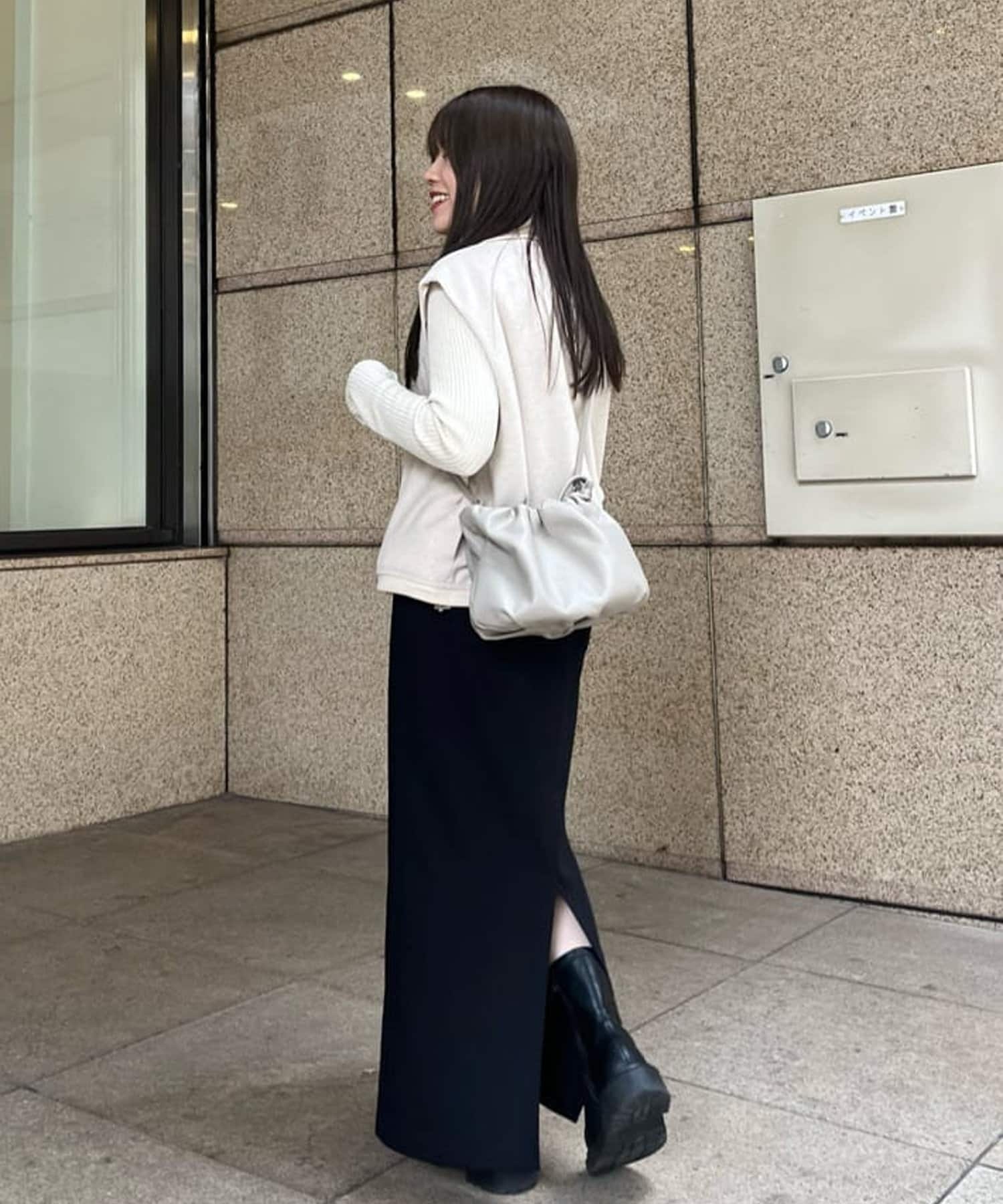 Russet [chi project] 4-way drawstring shoulder bag GrayBeige